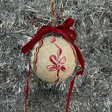 Load image into Gallery viewer, 2025 Ornament No.4